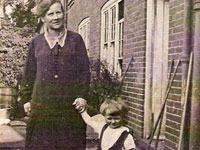 Mrs House (grandmother of Alan Robert Smith) & Alan Robert Smith born 1931